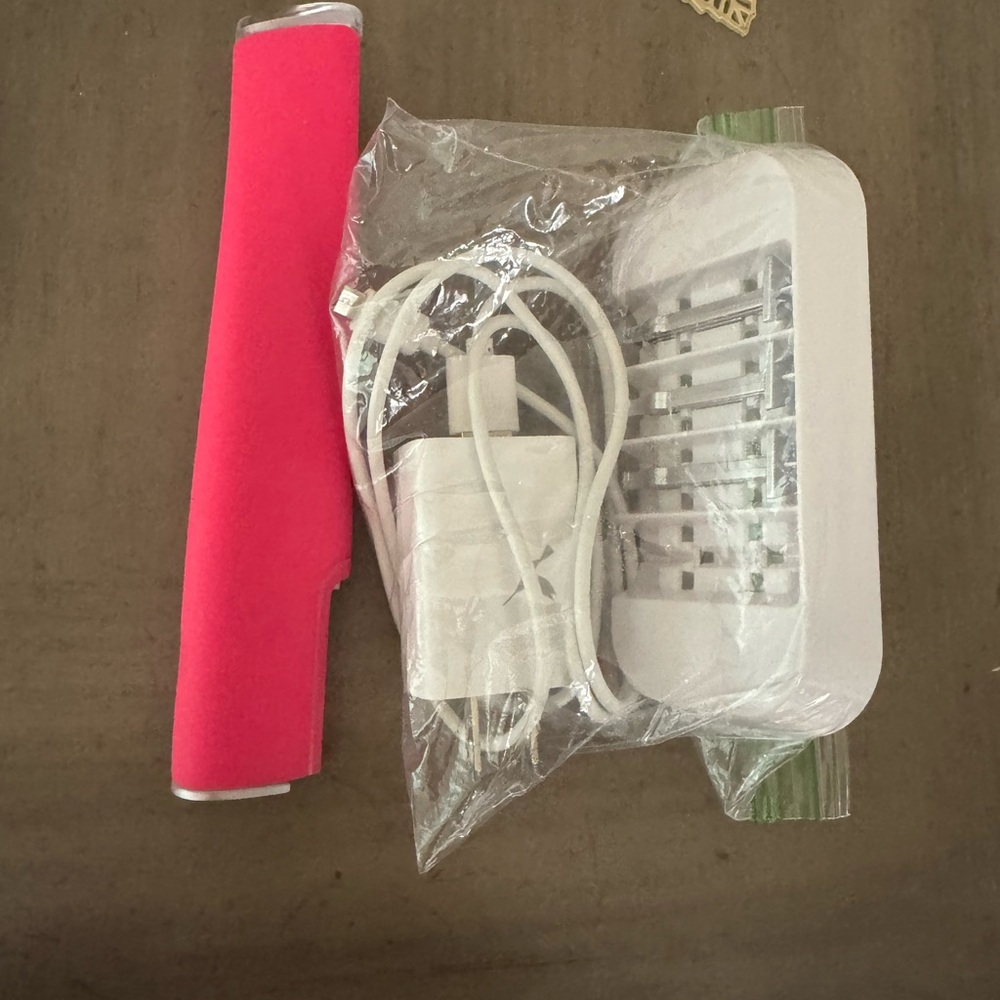 Dermaflash Device with 3 blades